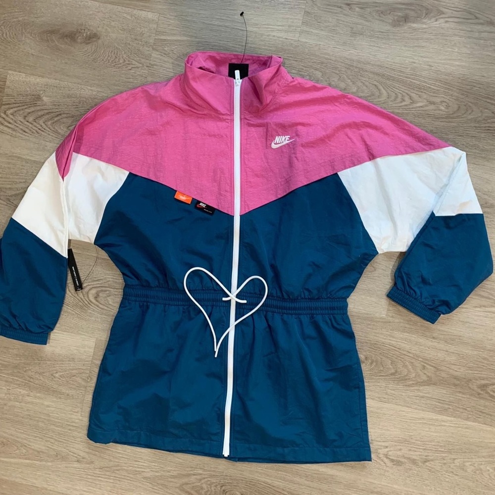 Nike Windbreaker Women’s Jacket - Brand New